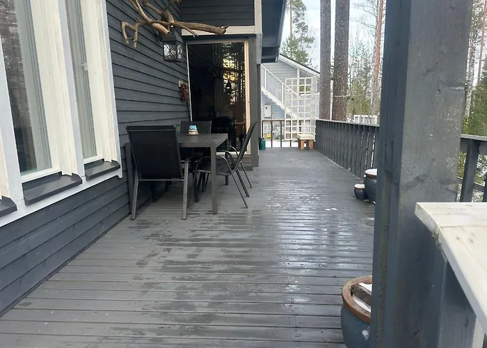 Repovesi Chalet *